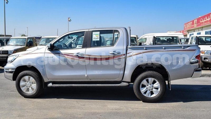 Big with watermark toyota hilux antigua import dubai 2395