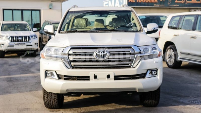 Big with watermark toyota land cruiser antigua import dubai 2397