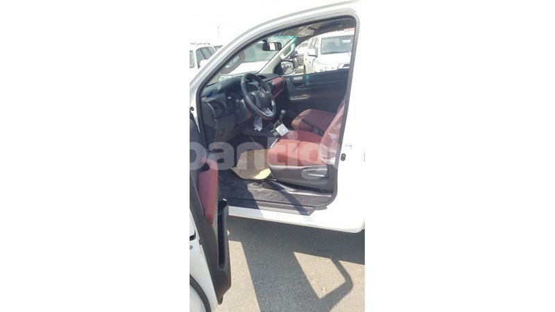 Big with watermark toyota hilux antigua import dubai 2398