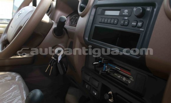 Buy Import Toyota Land Cruiser Beige Car in Import - Dubai in Antigua Buy Import Toyota Land Cruiser Beige Car in Import - Dubai in Antigua
