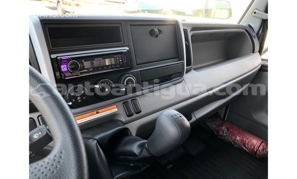 Buy Import Mitsubishi L400 White Truck in Import - Dubai in Antigua Buy Import Mitsubishi L400 White Truck in Import - Dubai in Antigua