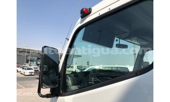 Buy Import Mitsubishi L400 White Truck in Import - Dubai in Antigua Buy Import Mitsubishi L400 White Truck in Import - Dubai in Antigua