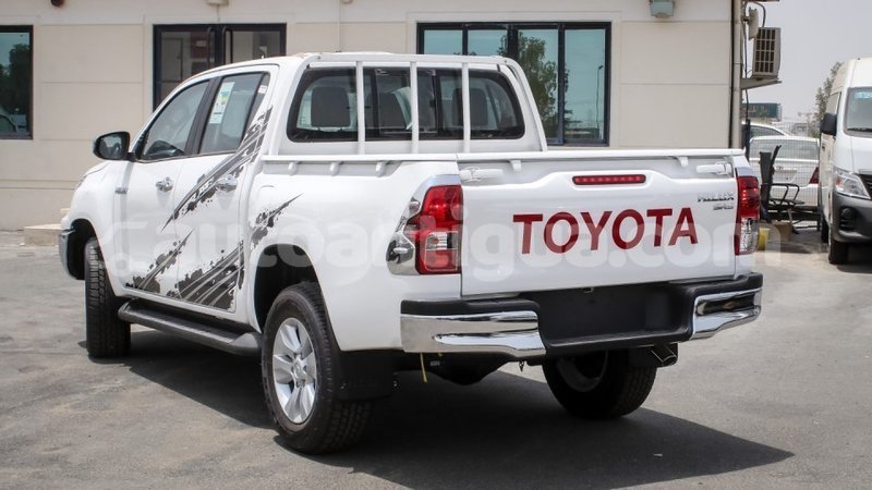 Big with watermark toyota hilux antigua import dubai 2403