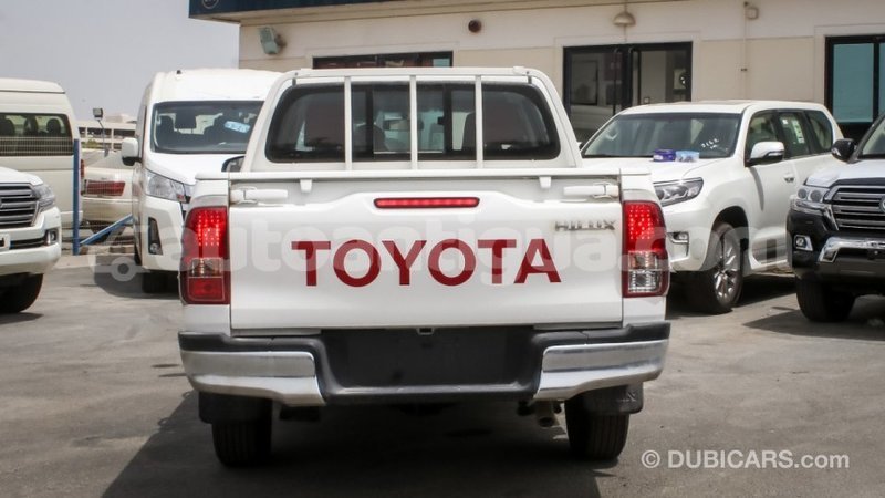 Big with watermark toyota hilux antigua import dubai 2405