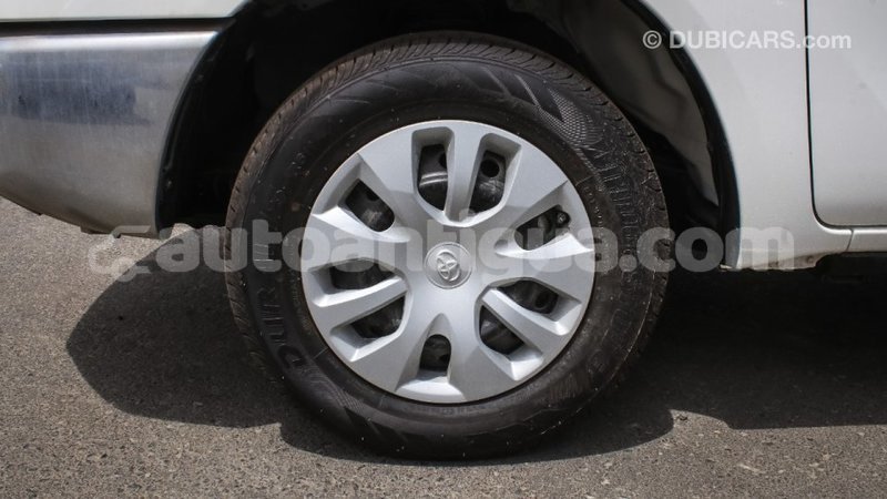 Big with watermark toyota hilux antigua import dubai 2405