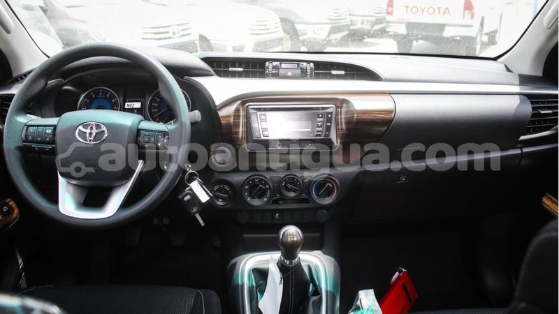 Big with watermark toyota hilux antigua import dubai 2406