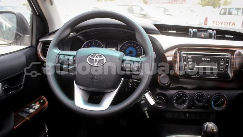 Big with watermark toyota hilux antigua import dubai 2406