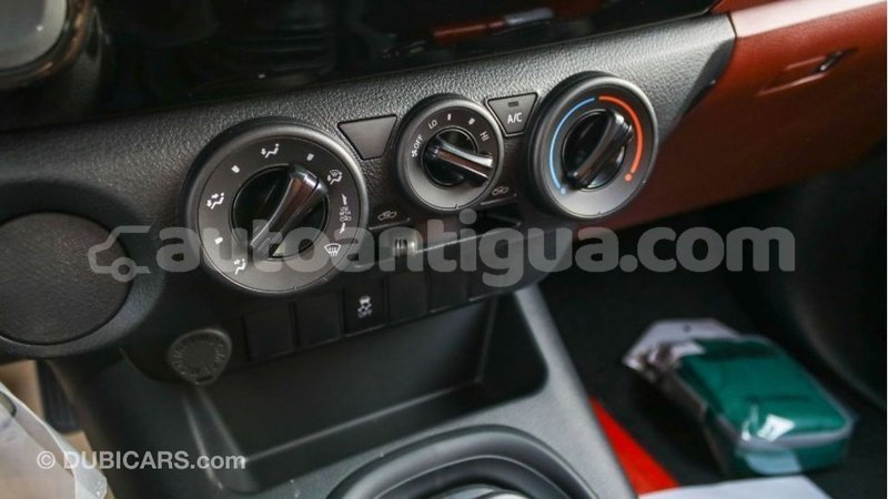 Big with watermark toyota hilux antigua import dubai 2410