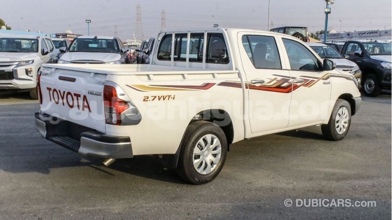 Big with watermark toyota hilux antigua import dubai 2410