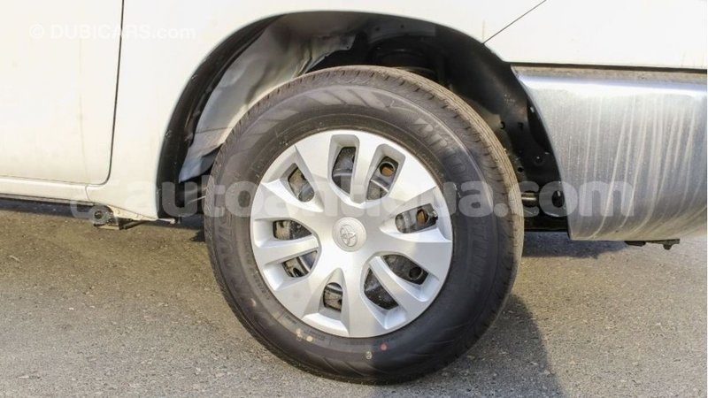 Big with watermark toyota hilux antigua import dubai 2410