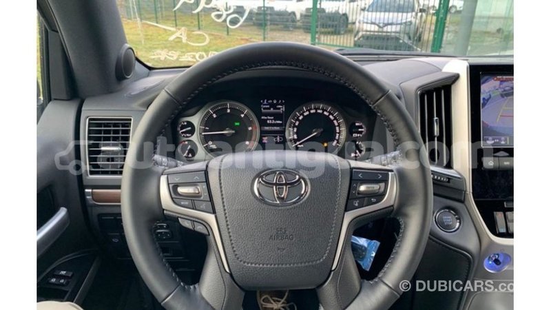 Big with watermark toyota land cruiser antigua import dubai 2422