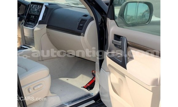 Buy Import Toyota Land Cruiser Black Car in Import - Dubai in Antigua Buy Import Toyota Land Cruiser Black Car in Import - Dubai in Antigua