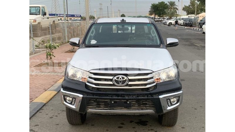 Big with watermark toyota hilux antigua import dubai 2431