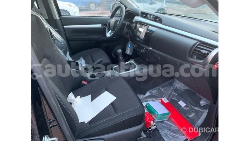 Big with watermark toyota hilux antigua import dubai 2431