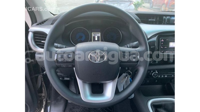 Big with watermark toyota hilux antigua import dubai 2431
