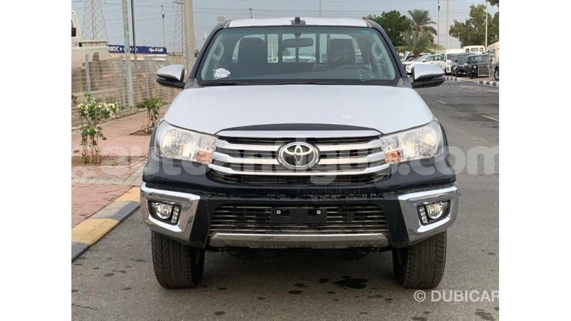 Big with watermark toyota hilux antigua import dubai 2431