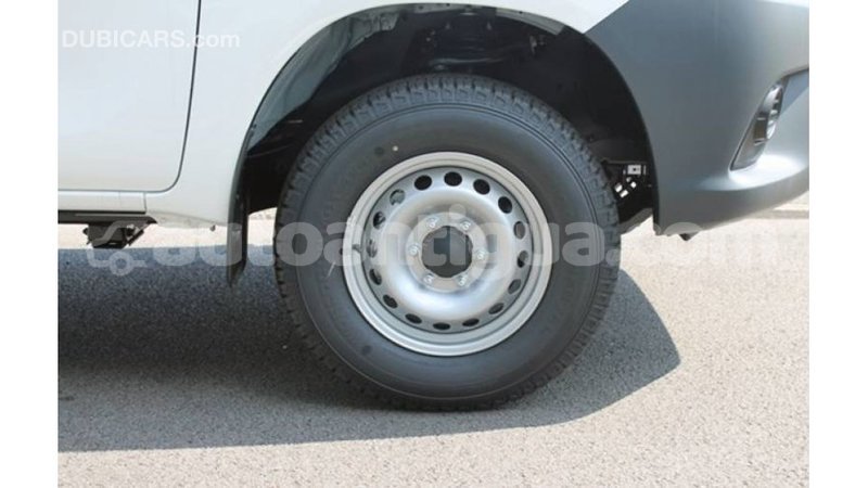 Big with watermark toyota hilux antigua import dubai 2434