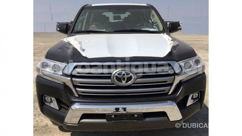 Big with watermark toyota land cruiser antigua import dubai 2436