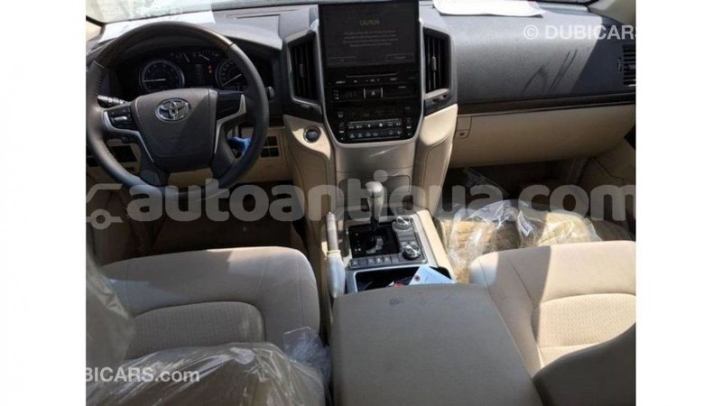 Big with watermark toyota land cruiser antigua import dubai 2436