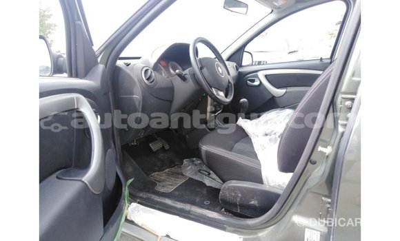 Buy Import Renault Duster Green Car in Import - Dubai in Antigua Buy Import Renault Duster Green Car in Import - Dubai in Antigua