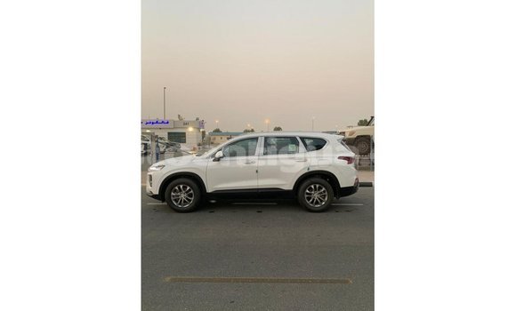 Buy Import Hyundai Santa Fe White Car in Import - Dubai in Antigua Buy Import Hyundai Santa Fe White Car in Import - Dubai in Antigua