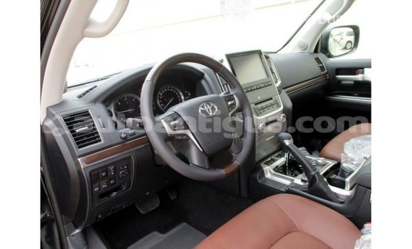 Buy Import Toyota Land Cruiser Black Car in Import - Dubai in Antigua Buy Import Toyota Land Cruiser Black Car in Import - Dubai in Antigua