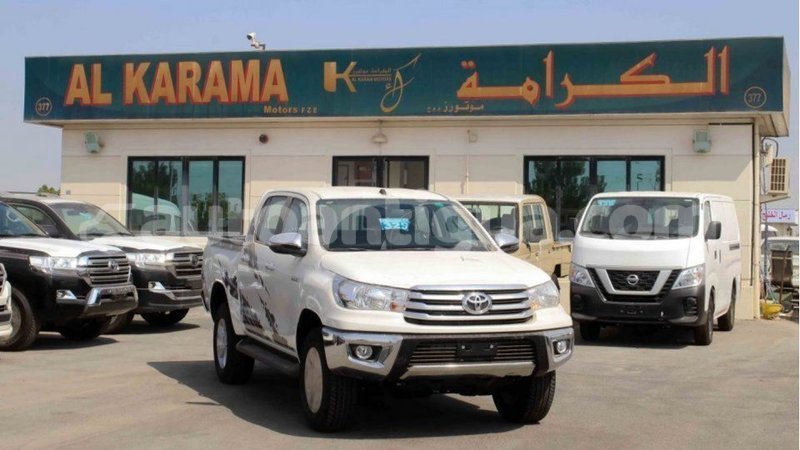 Big with watermark toyota hilux antigua import dubai 2457