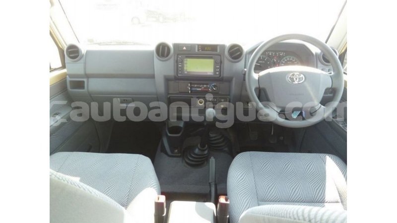 Big with watermark toyota land cruiser antigua import dubai 2459