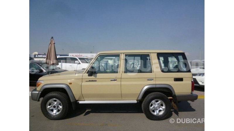 Big with watermark toyota land cruiser antigua import dubai 2459