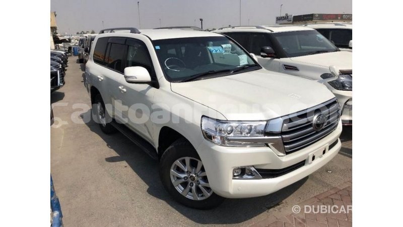 Big with watermark toyota land cruiser antigua import dubai 2463