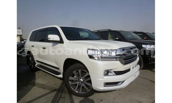 Buy Import Toyota Land Cruiser White Car in Import - Dubai in Antigua Buy Import Toyota Land Cruiser White Car in Import - Dubai in Antigua
