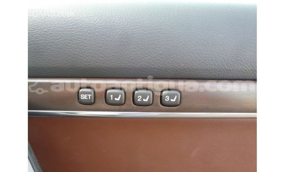 Buy Import Toyota Land Cruiser White Car in Import - Dubai in Antigua Buy Import Toyota Land Cruiser White Car in Import - Dubai in Antigua