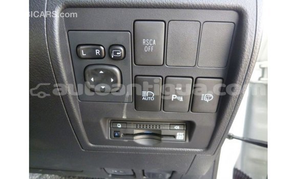 Buy Import Toyota Land Cruiser White Car in Import - Dubai in Antigua Buy Import Toyota Land Cruiser White Car in Import - Dubai in Antigua