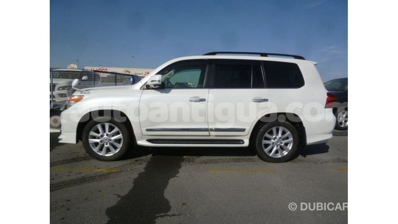 Big with watermark toyota land cruiser antigua import dubai 2480
