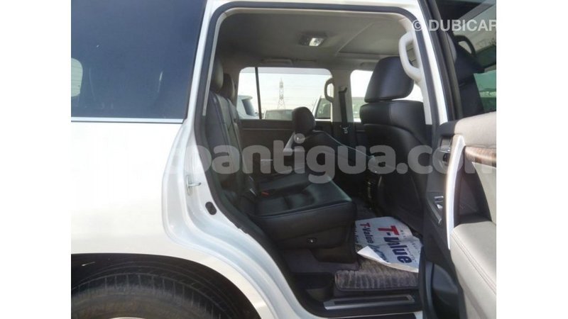 Big with watermark toyota land cruiser antigua import dubai 2480