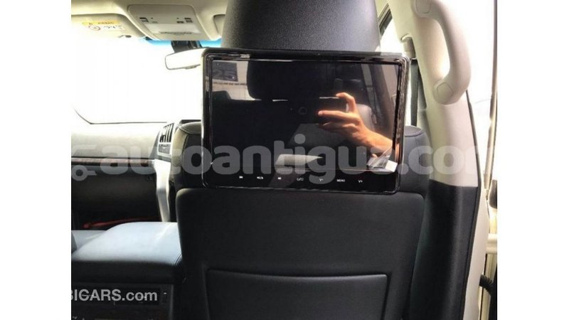 Big with watermark toyota land cruiser antigua import dubai 2480