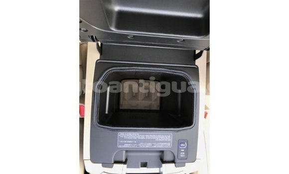 Buy Import Toyota Land Cruiser Black Car in Import - Dubai in Antigua Buy Import Toyota Land Cruiser Black Car in Import - Dubai in Antigua