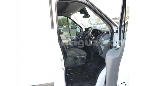 Buy Import Ford Club Wagon White Car in Import - Dubai in Antigua Buy Import Ford Club Wagon White Car in Import - Dubai in Antigua