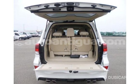 Buy Import Toyota Land Cruiser White Car in Import - Dubai in Antigua Buy Import Toyota Land Cruiser White Car in Import - Dubai in Antigua