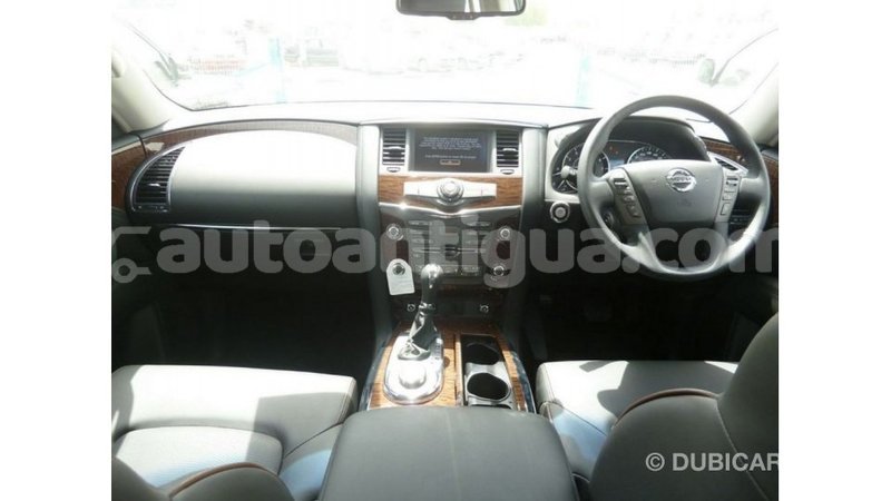 Big with watermark nissan patrol antigua import dubai 2508