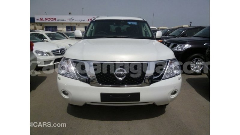 Big with watermark nissan patrol antigua import dubai 2508