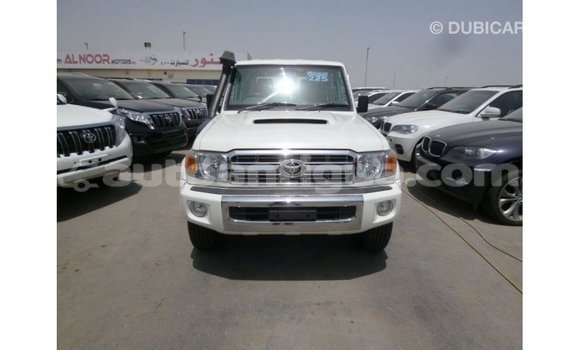 Buy Import Toyota Land Cruiser White Car in Import - Dubai in Antigua Buy Import Toyota Land Cruiser White Car in Import - Dubai in Antigua