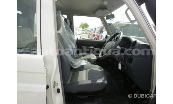Buy Import Toyota Land Cruiser White Car in Import - Dubai in Antigua Buy Import Toyota Land Cruiser White Car in Import - Dubai in Antigua