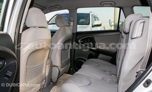 Buy Import Toyota HiAce Other Truck in Import - Dubai in Antigua Buy Import Toyota HiAce Other Truck in Import - Dubai in Antigua