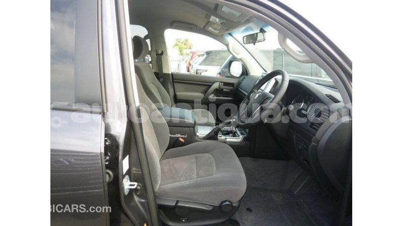 Big with watermark toyota land cruiser antigua import dubai 2525