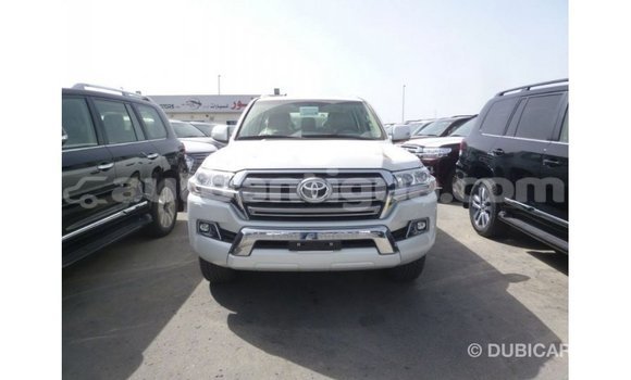 Buy Import Toyota Land Cruiser White Car in Import - Dubai in Antigua Buy Import Toyota Land Cruiser White Car in Import - Dubai in Antigua
