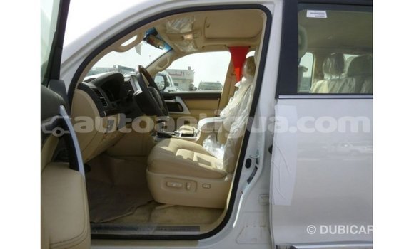 Buy Import Toyota Land Cruiser White Car in Import - Dubai in Antigua Buy Import Toyota Land Cruiser White Car in Import - Dubai in Antigua