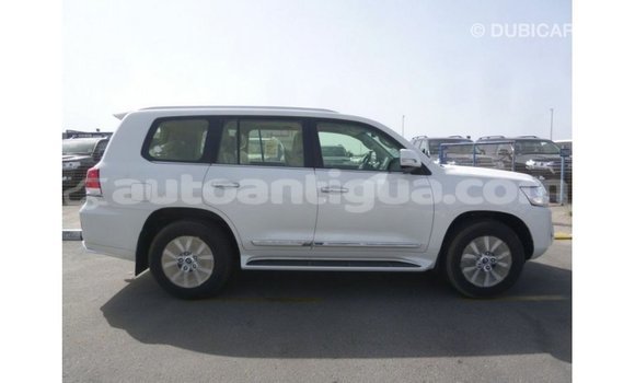 Buy Import Toyota Land Cruiser White Car in Import - Dubai in Antigua Buy Import Toyota Land Cruiser White Car in Import - Dubai in Antigua