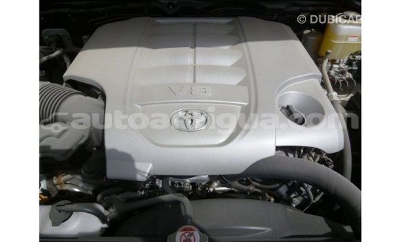 Buy Import Toyota Land Cruiser White Car in Import - Dubai in Antigua Buy Import Toyota Land Cruiser White Car in Import - Dubai in Antigua