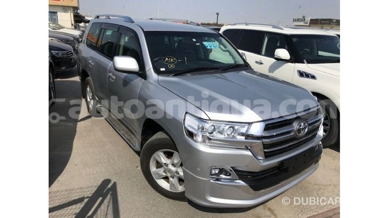 Big with watermark toyota land cruiser antigua import dubai 2545